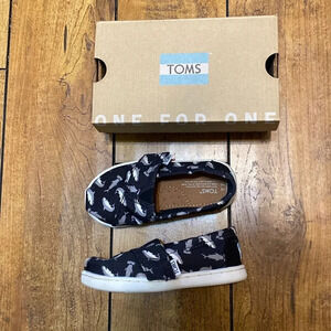 Tom’s toddler shoes